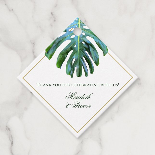 Elegante Tropical Green Gold Monstera Leaf Geschenkanhänger (Vorderseite)