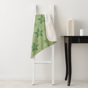 Elegante und stilvolle Olive Stars auf dem Sage Gr Sherpadecke