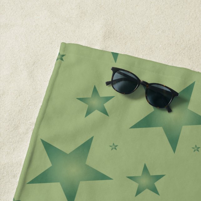 Elegante und stilvolle Olive Stars auf dem Sage Gr Strandtuch (Beispiel)