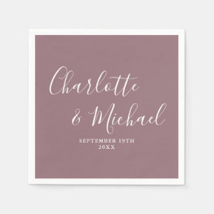 Elegante Unterschrift Braut Hochzeit in Mauve Serviette