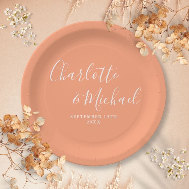 Elegante Unterschrift Script Pfirsich Hochzeit Pappteller (Elegant Signature Script Peach Wedding Paper Plates)