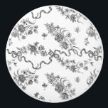 Elegante Vintage Gravierschwarze Rose und Ribbons Keramikknauf<br><div class="desc">Elegante und romantische schwarze,  gravierte Vintage Rose,  Blume,  Weinberge,  Blätter und Schmetterlinge mit Bändern und Bögen auf weißem Hintergrund verwoben.</div>