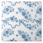 Elegante Vintage, gravierte blaue Rose und Ribbons Fliese<br><div class="desc">Elegant und romantisch blau eingeprägte Vintage Rose,  Blume,  Weinberge,  Blätter und Schmetterlinge mit Bändern und Bögen verwoben auf einem weißen Hintergrund.</div>