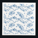 Elegante Vintage, gravierte blaue Rose und Ribbons Serviette<br><div class="desc">Elegant und romantisch blau eingeprägte Vintage Rose,  Blume,  Weinberge,  Blätter und Schmetterlinge mit Bändern und Bögen verwoben auf einem weißen Hintergrund.</div>