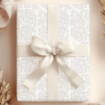 Elegante Vintage Hochzeit mit Gray Chic Geschenkpapier<br><div class="desc">Lassen Sie Ihre Hochzeitsgeschenke mit diesem raffinierten, grau Vintagen Spitzen-Packpapier höher schlagen. Dieses Design besticht durch ein aufwändiges Spitzenteppich in einer zeitlos grauen Farbe und strahlt Eleganz und Charme aus. Ideal, um Ihre Hochzeitsgeschenke mit einer Touch Vintager Romantik zu versehen, ist dieses Verpackungspapier sicher, dass Ihre Geschenke wirklich etwas Besonderes...</div>