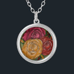 Elegante, warme, rot-orange-gelbe Rose Versilberte Kette<br><div class="desc">Diese elegante, warme, gemalte, rote, orange und gelbe Rose ist perfekt für den Liebhaber der Rose. So warm und schön. Rose sind seit Jahrhunderten für ihre zarte Schönheit und ihr duftendes Aroma geschätzt. Sie sind ein Symbol für Liebe, Freundschaft und Wertschätzung und werden oft als Geschenk gegeben, um Bewunderung und...</div>