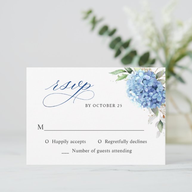 Elegante Watercolor Blue Hydrangea Blumenhochzeit RSVP Karte (Stehend Vorderseite)