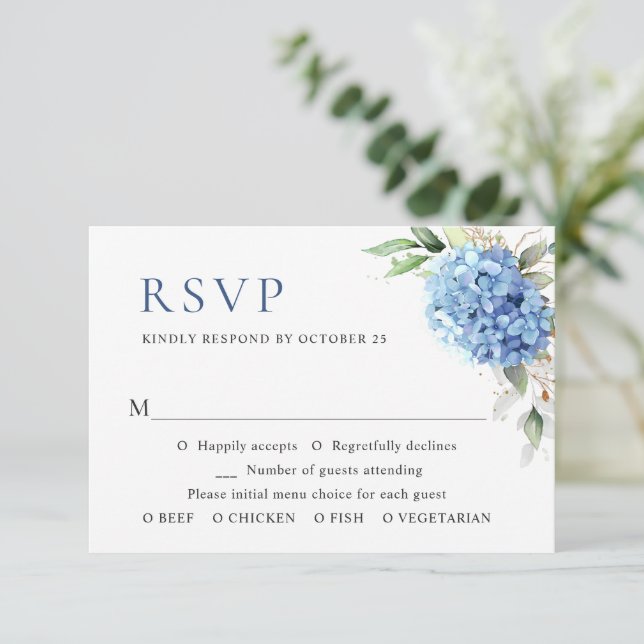 Elegante Watercolor Blue Hydrangea Blumenhochzeit RSVP Karte (Stehend Vorderseite)