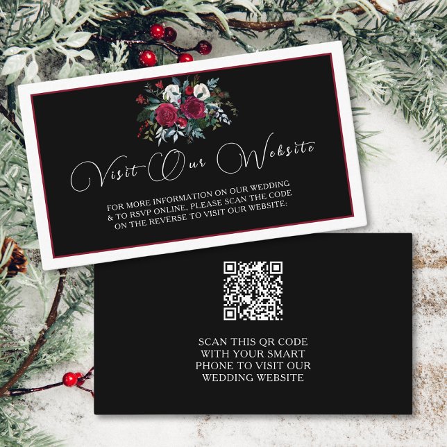 Elegante Weihnachtsblumen-Rose QR Code Hochzeit Begleitkarte (Von Creator hochgeladen)