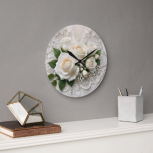 Elegante weiße Hochzeitstiege und Rose, Große Wanduhr