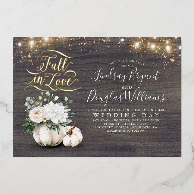 Elegante weiße Kürbis fallen in Liebe Hochzeit Folieneinladung (Vorderseite)