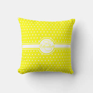 Elegante weiße Polka-Punkte auf gelben Monogramm Kissen