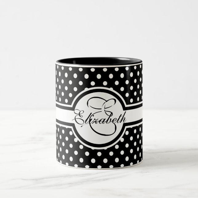 Elegante weiße Polka-Punkte auf Schwarz-Monogramm Zweifarbige Tasse (Mittel)