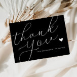 elegante weiße Skript schwarze Hochzeit danke Kart<br><div class="desc">Eine moderne Hochzeit Dankeschön Karte mit einem wunderschönen weißen Skript auf schwarz Farbe. Fügen Sie Ihren Gästen eine persönliche Danksagung hinzu.</div>
