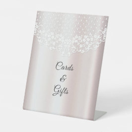 Elegante weiße Spitzen-Tabletten Sockelschild