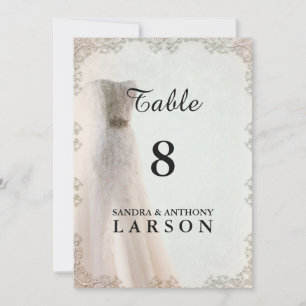 Elegante weiße Tischnummern, Hochzeitskleid Einladung