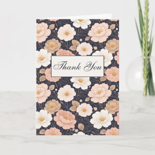 Elegante weiße und gedämpfte rosa Blumen auf Dunke Dankeskarte