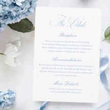 Elegante weiße und staubblaue Hochzeitsdetails