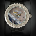 Elegante Weißer Wein Armbanduhr<br><div class="desc">Sehen Sie zwei Gläser Weißwein. Schön für einen Weinliebhaber!</div>