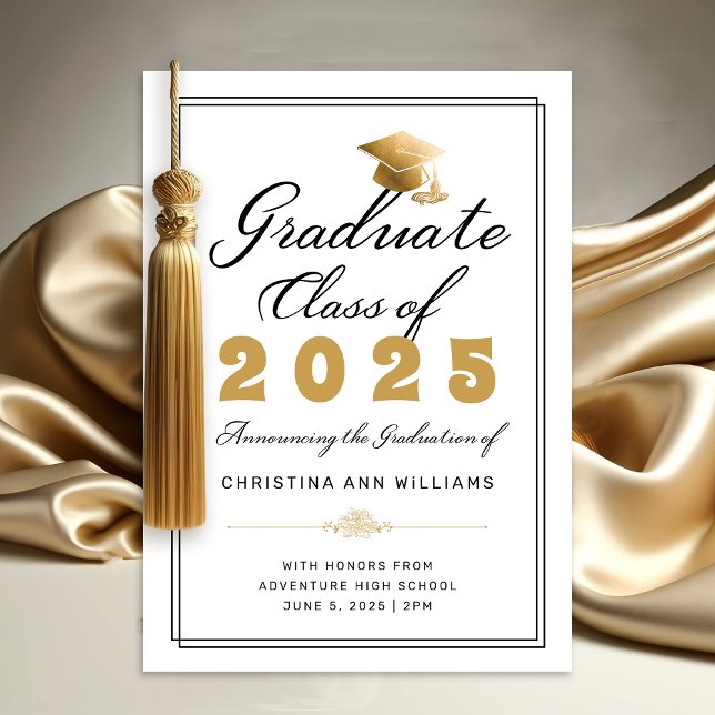 Elegante White Gold Black Graduate Class 2025 Ankündigung (Elegant White Gold Script Graduation Announcement)