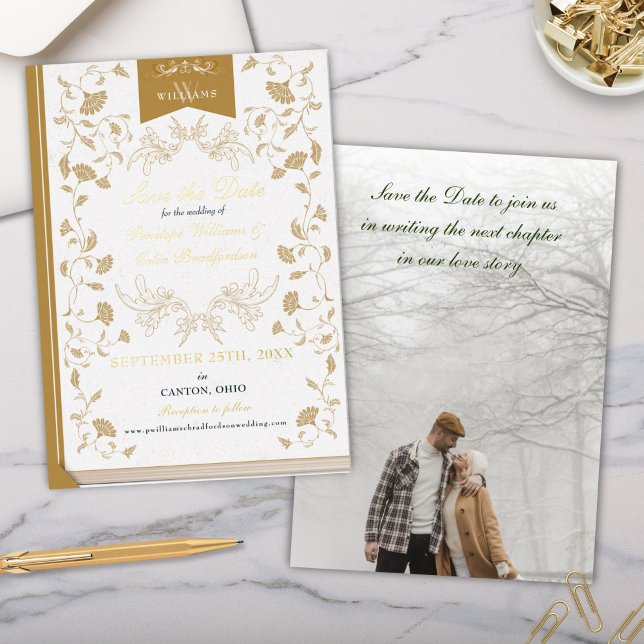 Elegante White Gold Library Wedding Save the Date Folieneinladung (Elegant White and Gold Foil Wedding Save the Date Invitation Cards for Library Theme Wedding)