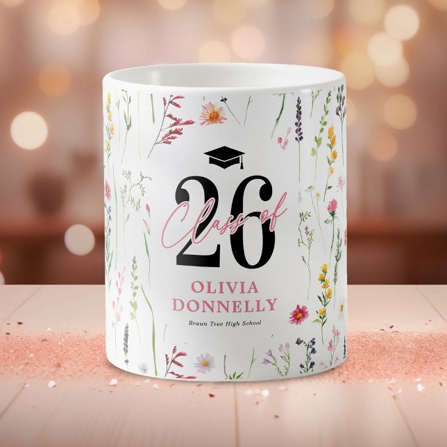 Elegante Wildblume 2024 Graduate Kaffeetasse (Von Creator hochgeladen)
