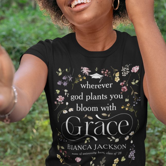 Elegante Wildblume 'Bloom with Grace' Graduate T-Shirt (Von Creator hochgeladen)