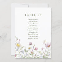 Elegante Wildblume mit weichem Pastellton