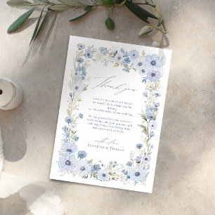 Elegante Wildflower-Hochzeit in Staubblau Dankeskarte