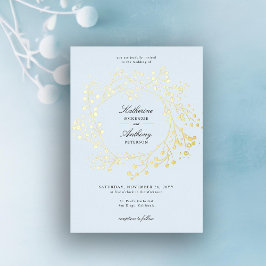 Elegante Winter Ice Blue Gold Berry Wreath Wedding Folieneinladung