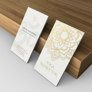 Elegante YOGA-Inderin Weiß Gold Florales Mandala Visitenkarte