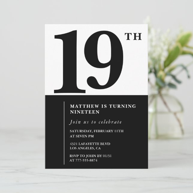 Eleganter 19. Geburtstag Einladung Black Chic Mode (Stehend Vorderseite)
