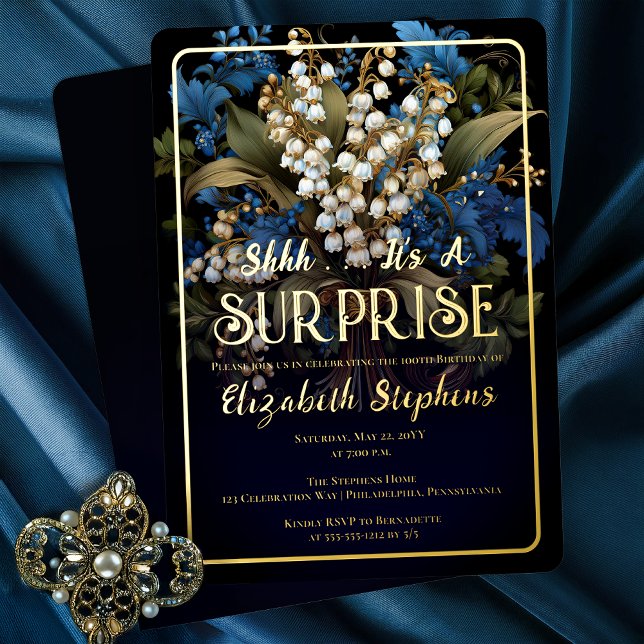 Eleganter Barockflora-Überraschung 100. Geburtstag Folieneinladung (Elegant Baroque Style Dark Moody Blue | White Floral SURPRISE 100th Birthday Party Gold Foil Invite)