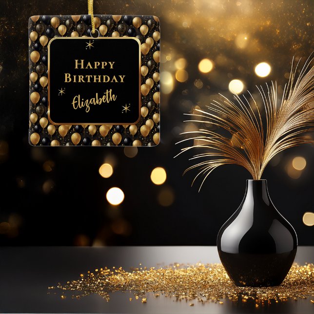 Eleganter Black Gold Glitzer Birthday Balloons Keramikornament (Elegant Black and Faux Gold Glitter Balloons Pattern "Happy Birthday" Square Ornament)