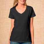 Eleganter Black V-Neck T - Shirt / Anpassen<br><div class="desc">T - Shirt: Erstellen Sie Ihren eigenen benutzerdefinierten T - Shirt mit Text. Leichte Einstellungen (Design bearbeiten) durch das Hinzufügen von mehr Text, Hintergrundfarben oder mehr Bildern.</div>