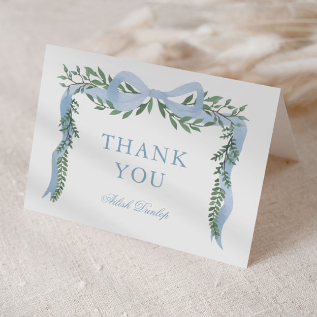 Eleganter Blue Bow mit Greenery Boy Baby Shower Dankeskarte (Elegant blue boy boys baby shower thank you card.)
