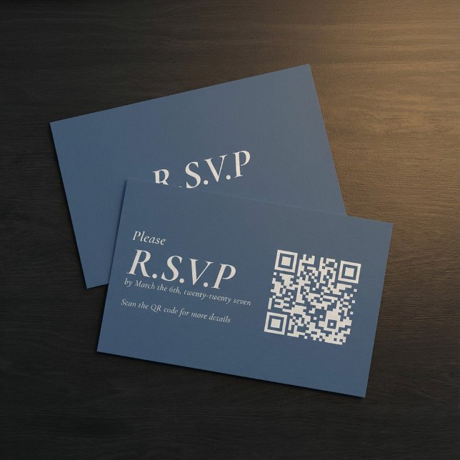 Eleganter Blue Serif QR Code UAWG Begleitkarte (Elegant Blue Serif QR Code RSVP Enclosure Card.)