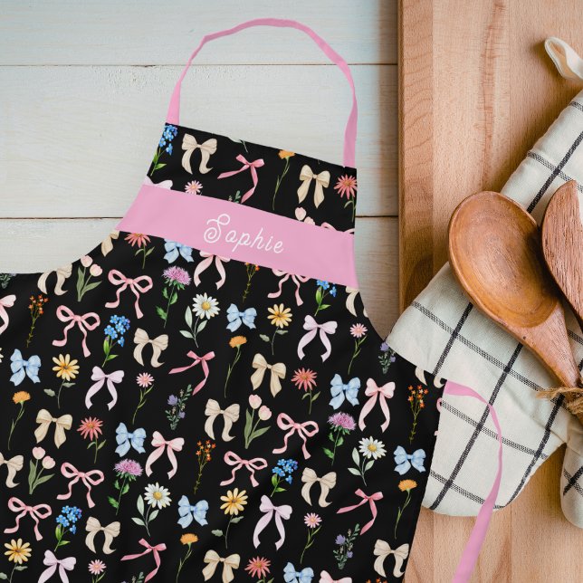 Eleganter Bogen Rosa Schwarz Florales Muster Backe Schürze (Von Creator hochgeladen)