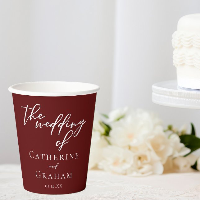Eleganter Burgundy Typografy Abend Wedding Pappbecher (Von Creator hochgeladen)