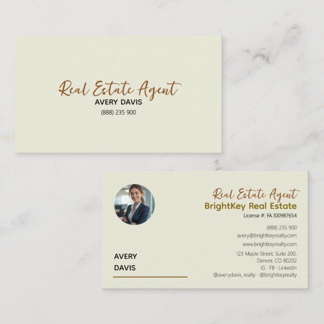 Eleganter Cream & Script Real Anwesen Agent Visitenkarte (Vorne/Hinten)