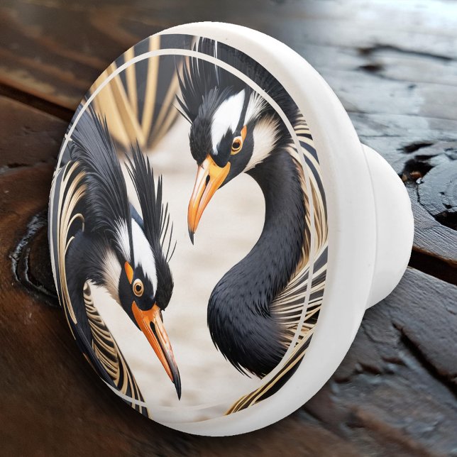 Eleganter Deko Romantische Krane Keramikknauf (An elegant ceramic door knob featuring an illustration of two romantic cranes in deco style)