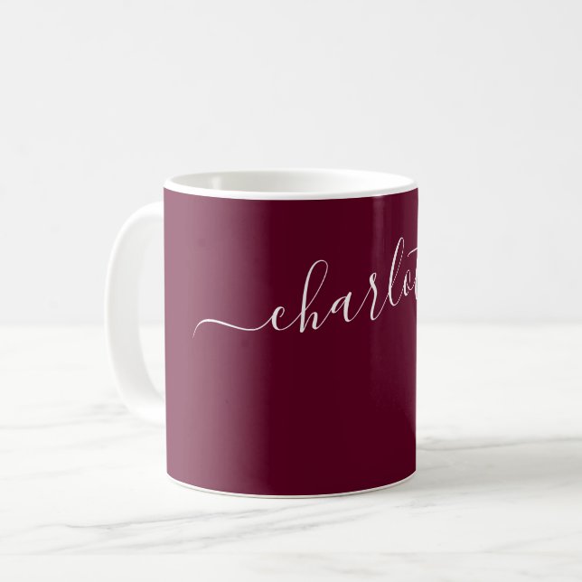 Eleganter dunkler Burgunder-Farbname personalisier Kaffeetasse (Vorderseite Links)