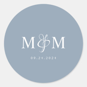 Eleganter Dusty Blue Monogram Wedding Umschlag Auf Runder Aufkleber