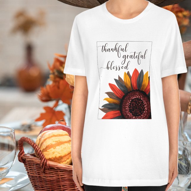 Eleganter Fall Dankbar dankbar gesegneter Herbst T-Shirt (Von Creator hochgeladen)