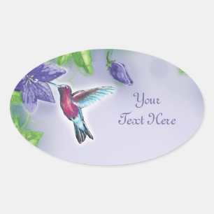 eleganter farbenfroher Kolibri und violette Blumen Ovaler Aufkleber