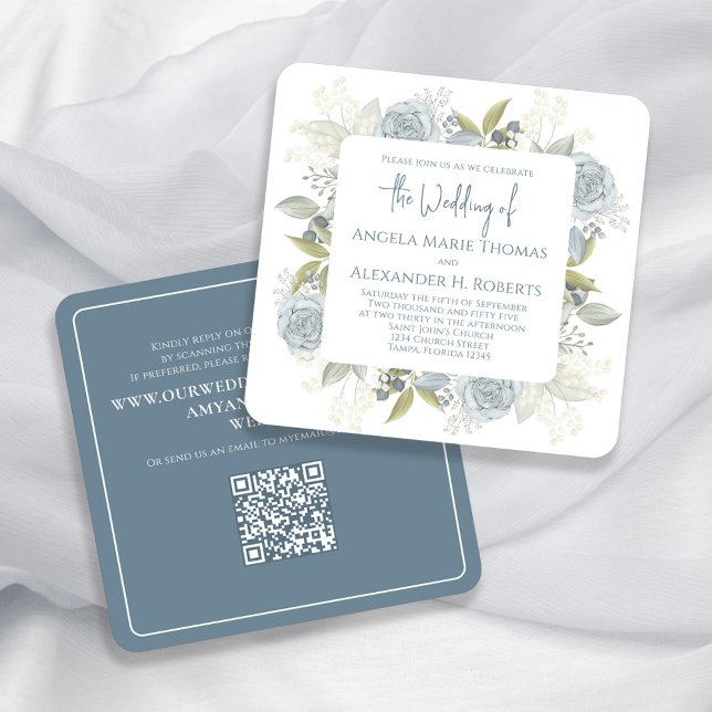Eleganter floral Dusty Blue Classic Rose QR Code Einladung (Elegant light blue watercolor floral square invitation with scannable QR code. )