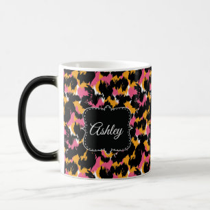 Eleganter Gepard-Druck Rosa Lustiges Monogramm Cus Verwandlungstasse