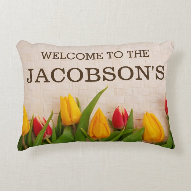 Eleganter Girly Chic-Blumenfamilienname Zierkissen (Vorderseite)