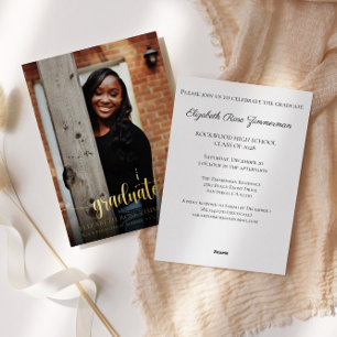Eleganter Gold Script Foto Abschluss Folieneinladung