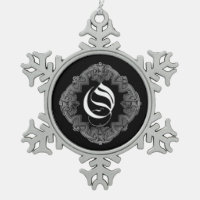 Eleganter gothischer Anfangsbuchstabe O Schneefloc